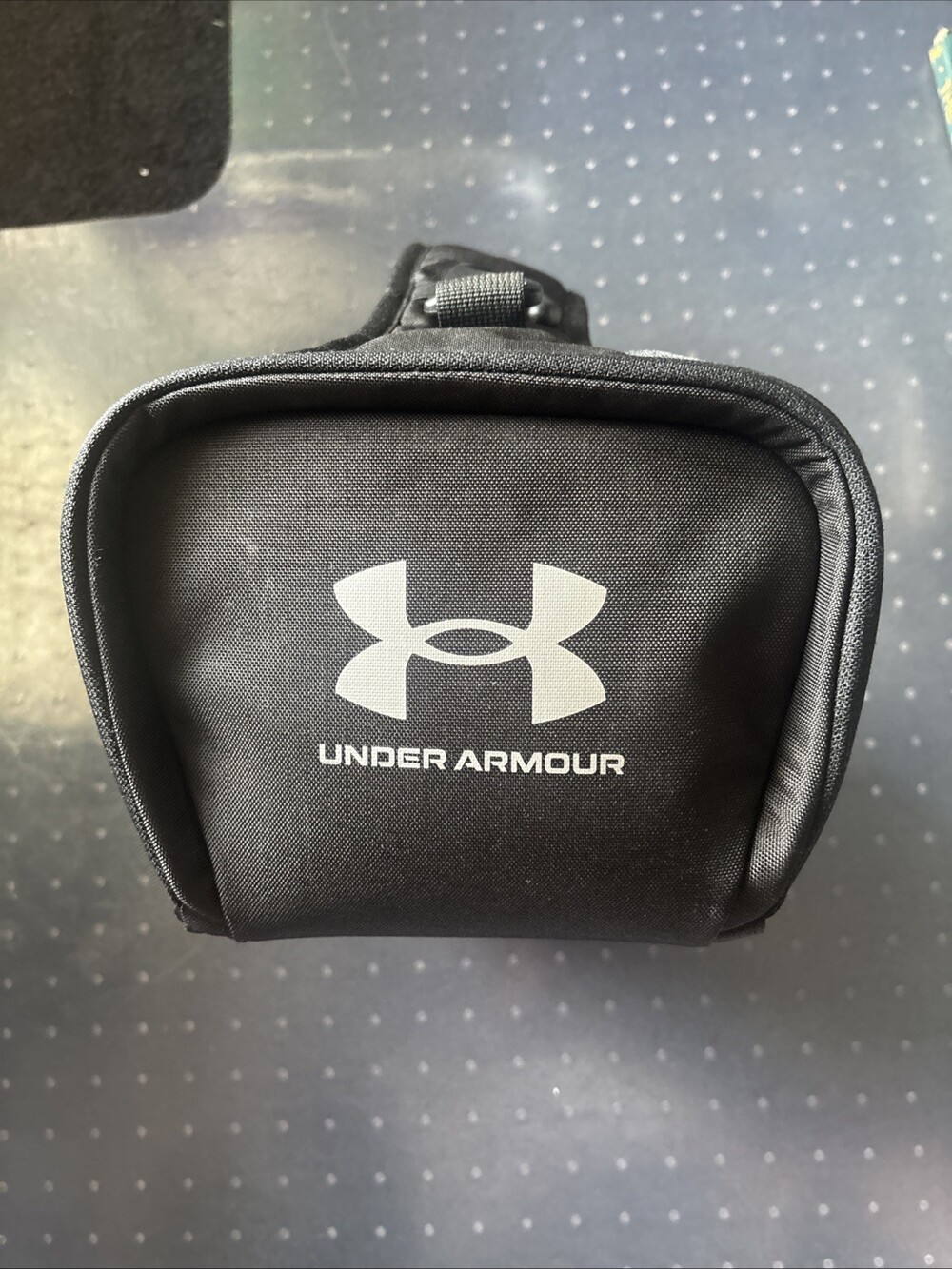 Under Armour Sideline Mini Lunch Box Mesh Side Pocket